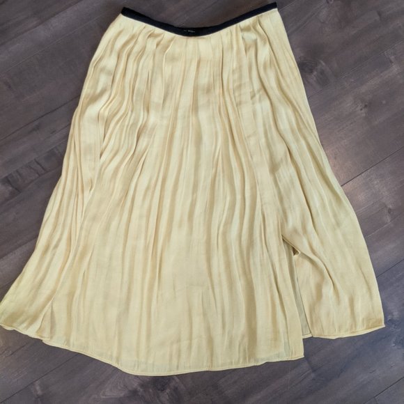Zara Butter Yellow Pleated Midi Skirt - Picture 7 of 7